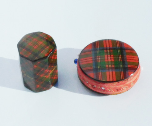 Pique à aiguilles épingle aiguilles Et Porte Dé à Coudre Tartan ware XIXe nécessaire couture