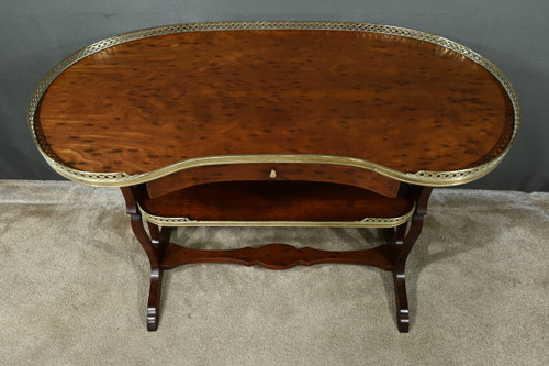 Rognon table in Speckled Mahogany, stamped "L'escalier de Cristal" - Late 19th century