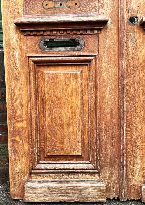 Paire de portes d’entrée en chêne provenant d’une maison bourgeoise