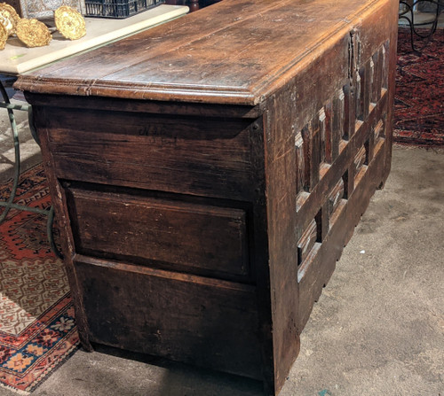 Large Haute Epoque chest