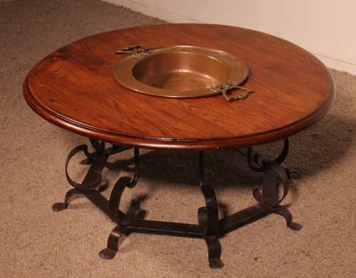 Round Coffee Table With A 18 Century Brazier In It's Center