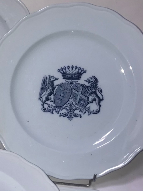 Assiettes en faïence anglaise noblesse héraldique couronne comtale 