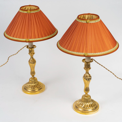 French Louis XV period Pair of candlesticks « To the King » in chiseled gilt bronze vers 1750 mounte