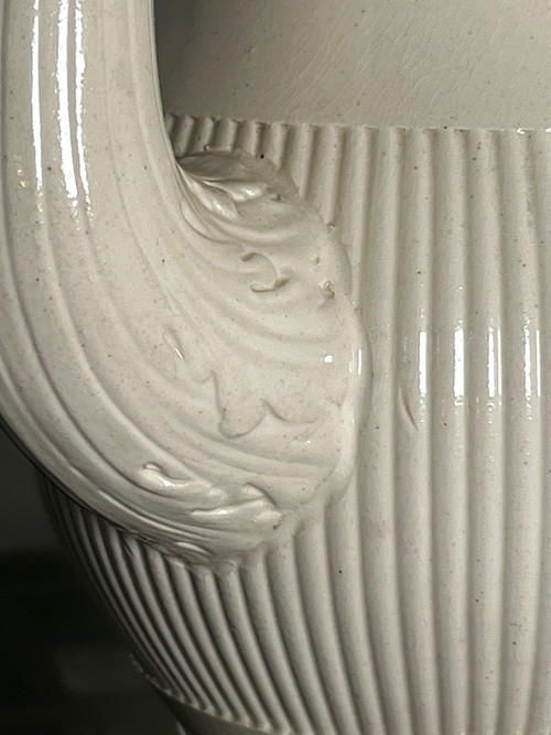 White pot in fine Douai earthenware, late 18th century