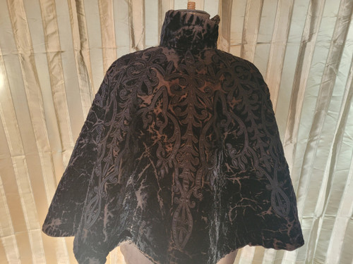 Quilted velvet cape, circa 1880 or 1890