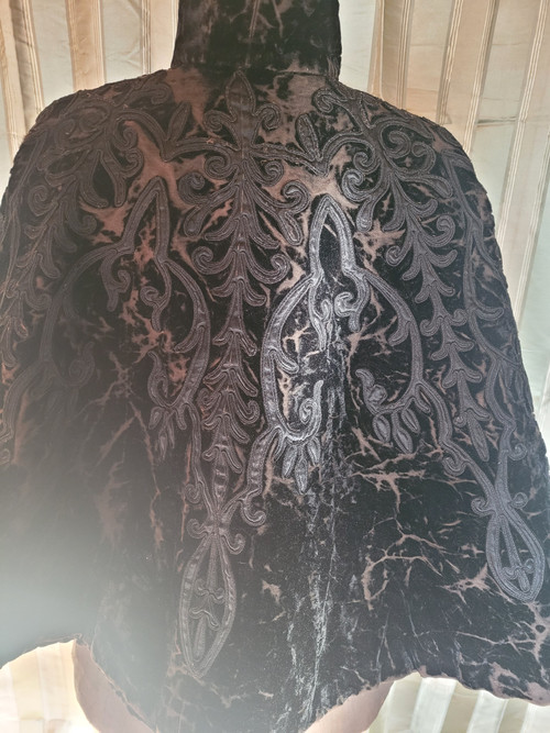 Quilted velvet cape, circa 1880 or 1890