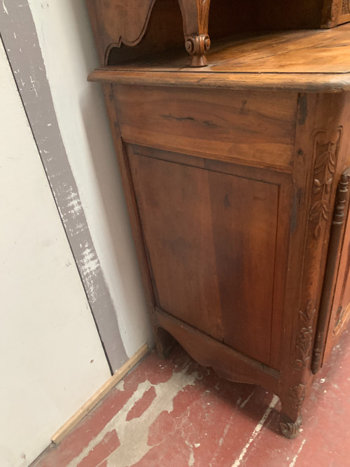 Provenzalisches Sideboard aus massivem Walnussholz. Zweiteiliges Sideboard mit Pendel aus dem 19. Jahrhundert