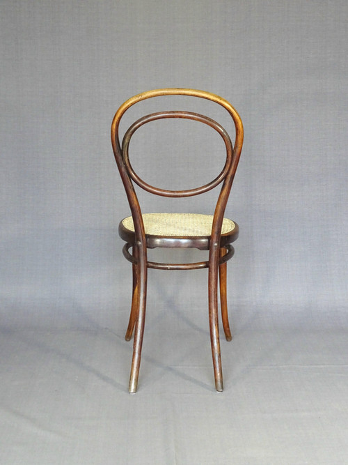 Thonet chair No. 10, circa 1870, rosewood decor