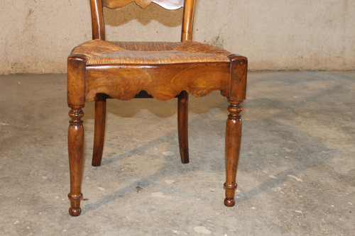 Suite of 4 cherrywood straw chairs 19th century Restoration period