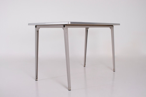 Table Reform par Friso Kramer