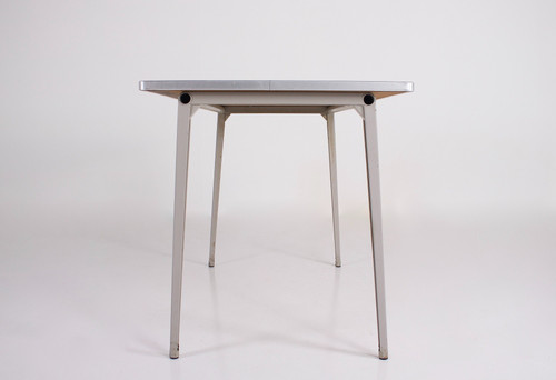 Table Reform par Friso Kramer