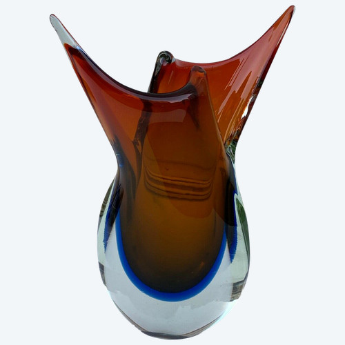 Murano Vase 60er Jahre freie Form roter und blauer Hintergrund 6 Kilo