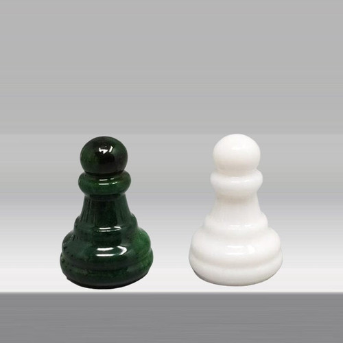 1970s Gorgeous Green and White Chess Set in Volterra Alabaster Handmade Made in Italy