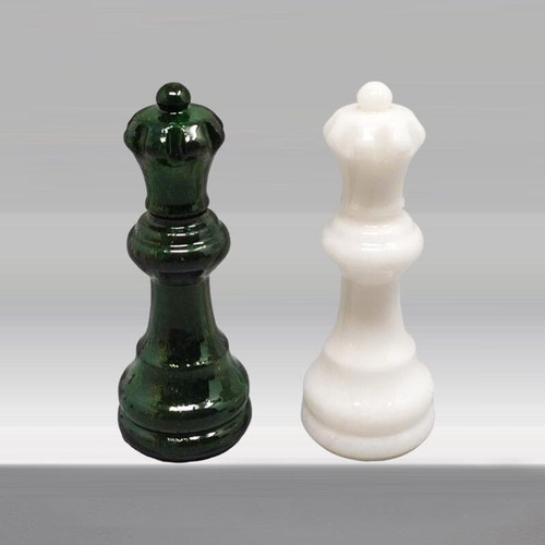 1970s Gorgeous Green and White Chess Set in Volterra Alabaster Handmade Made in Italy