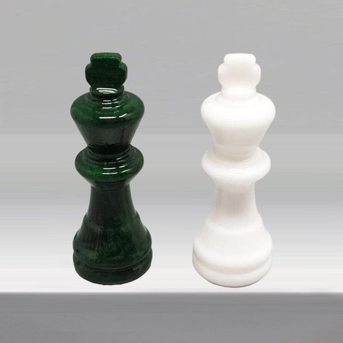 1970s Gorgeous Green and White Chess Set in Volterra Alabaster Handmade Made in Italy