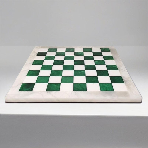 1970s Gorgeous Green and White Chess Set in Volterra Alabaster Handmade Made in Italy