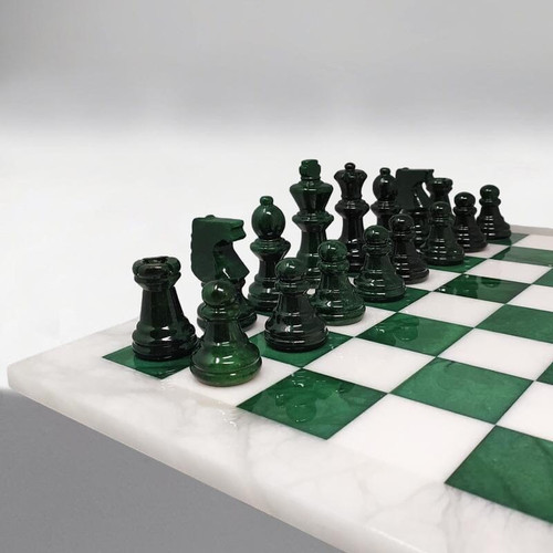 1970s Gorgeous Green and White Chess Set in Volterra Alabaster Handmade Made in Italy