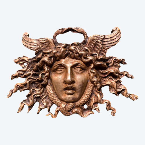 Bronze zur Verzierung. Kopf der Medusa. Frankreich 19. Jahrhundert.