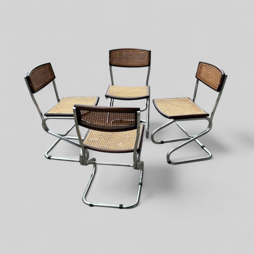 Suite De Quatre Chaises Tubulaires Vintage Italie Style Bauhaus Marcel Breuer Vers 1970