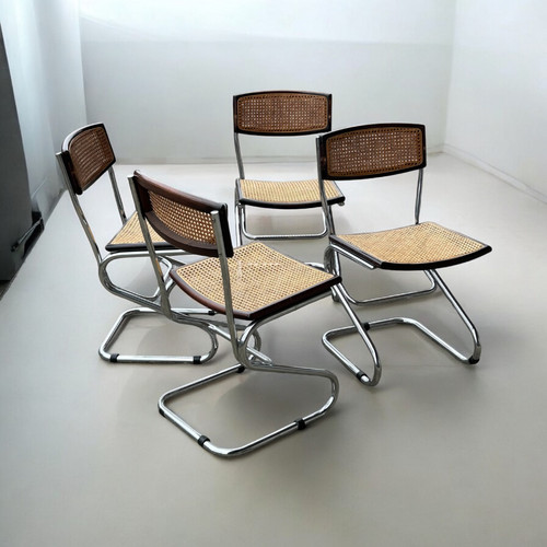 Suite De Quatre Chaises Tubulaires Vintage Italie Style Bauhaus Marcel Breuer Vers 1970