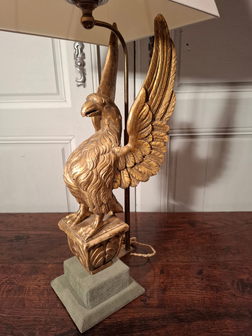 Lampe aigle en bois doré d’époque XIXème siècle.