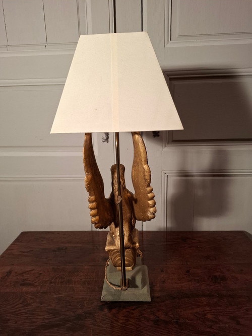 Lampe aigle en bois doré d’époque XIXème siècle.