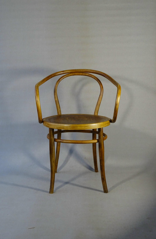 Fauteuil bistrot B9 Le Corbusier KOHN , vers 1915 assise bois, no Thonet