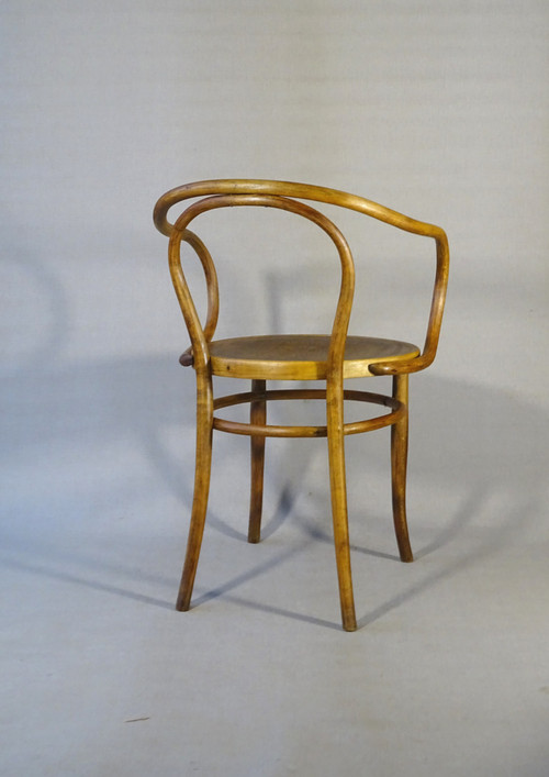 Fauteuil bistrot B9 Le Corbusier KOHN , vers 1915 assise bois, no Thonet