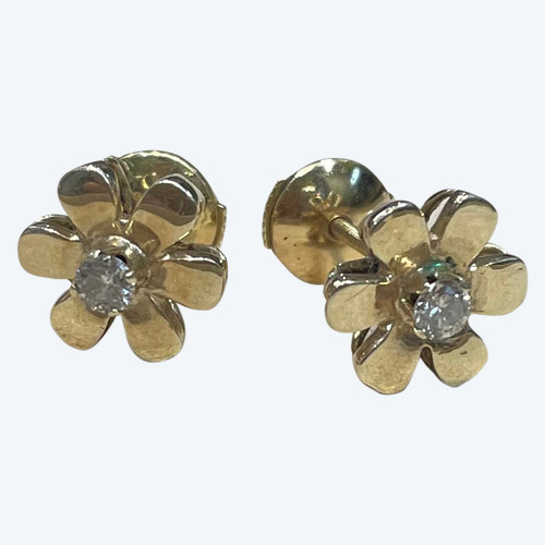 Flower earrings