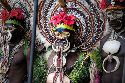 Dance headdress, tribal art, oceanic art, Papua New Guinea, traditional ornament, Oceania