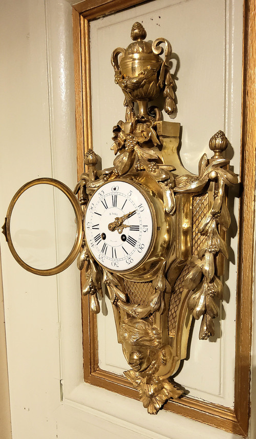 Large wall light in chiseled and gilded bronze in the Louis XVI style, Napoleon III period, 19th century