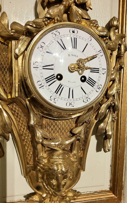 Large wall light in chiseled and gilded bronze in the Louis XVI style, Napoleon III period, 19th century