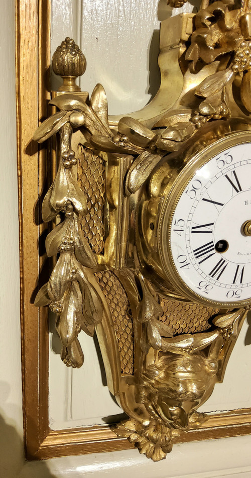 Large wall light in chiseled and gilded bronze in the Louis XVI style, Napoleon III period, 19th century