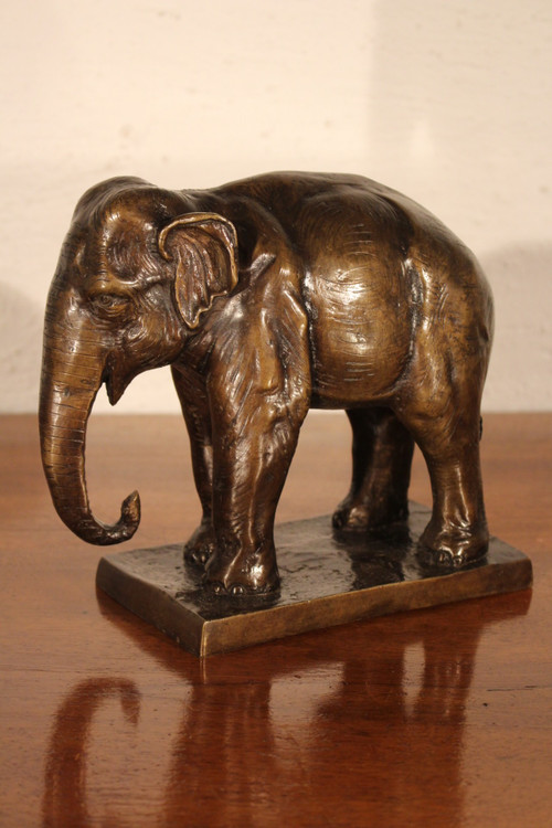 Éléphant en bronze 1930