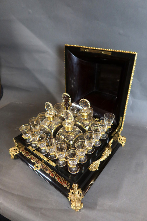 Boulle-style liqueur cellar by Tahan in Paris