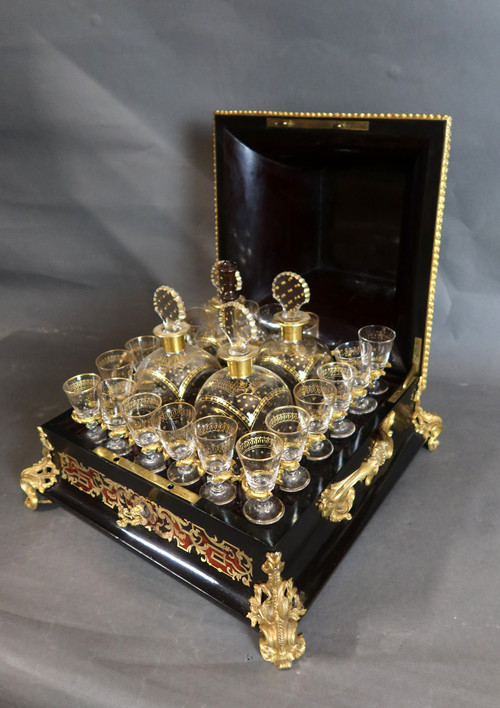 Boulle-style liqueur cellar by Tahan in Paris