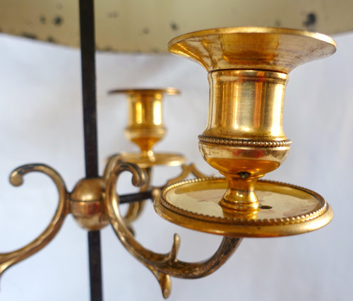 Louis XVI style bouillotte lamp in chiseled and gilded bronze, early 19th century