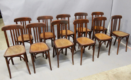 Suite De 12 Chaises De Bistrot De Style Baumann