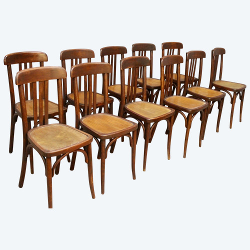 Suite De 12 Chaises De Bistrot De Style Baumann