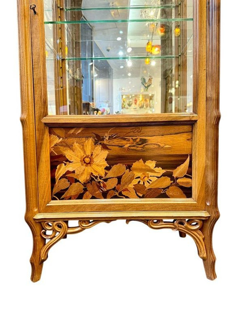 Emile Gallé "Clematis" display case