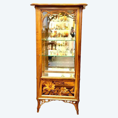 Emile Gallé "Clematis" display case