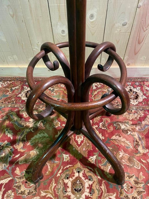 Coat rack / Parrot signed THONET