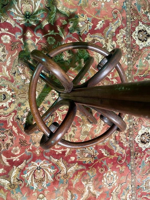 Coat rack / Parrot signed THONET