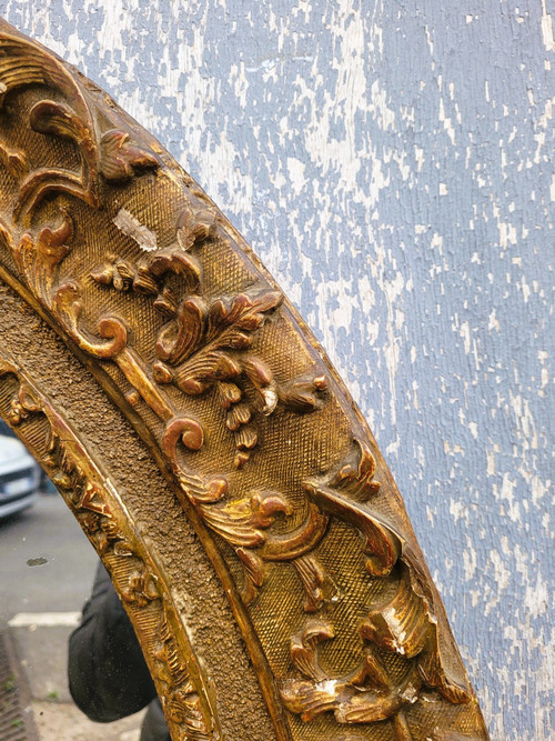 Large Oval Mirror in Carved and Gilded Oak, Louis XVI Period, 18th Century