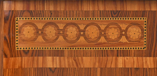 Transition style chest of drawers in marquetry with trophy decoration of musical instruments