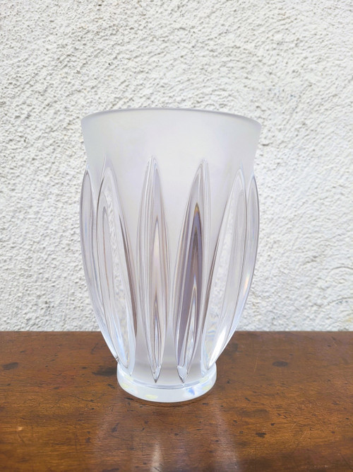 Lalique France, Courchevel Vase, 20th Century