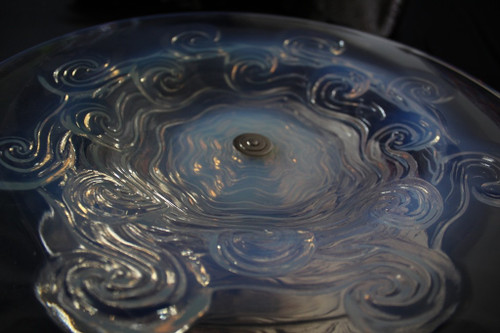 Opalescent glass bowl on foot circa 1930 in the style of Sabino and Lalique