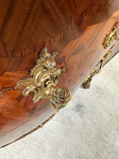 Louis XV style marquetry chest of drawers 20th century