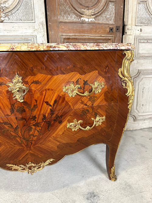 Louis XV style marquetry chest of drawers 20th century