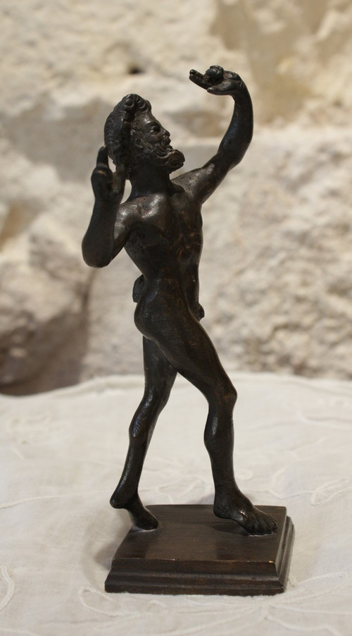 Scultura in bronzo "Fauno danzante" della fine del XIX secolo